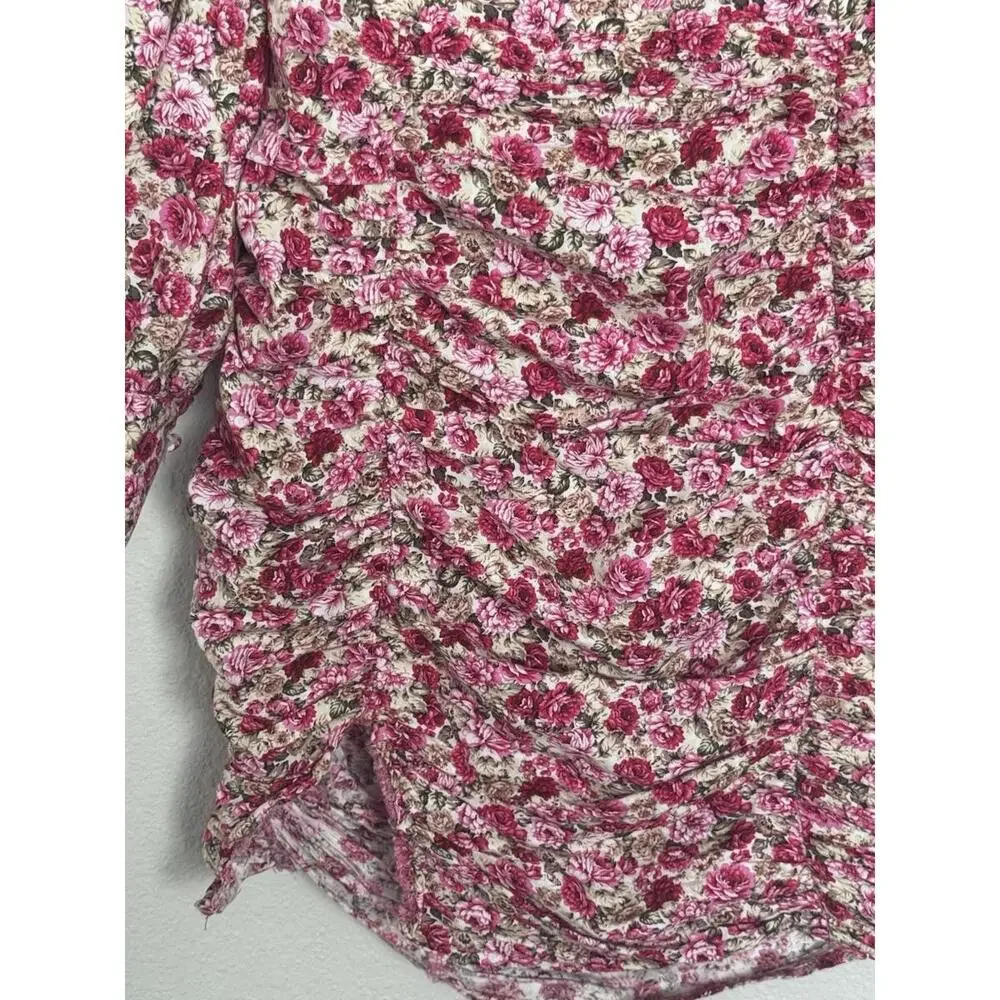 This beautiful Nasty Gal mini dress in size 4 features a vibrant floral print - Picture 3 of 12